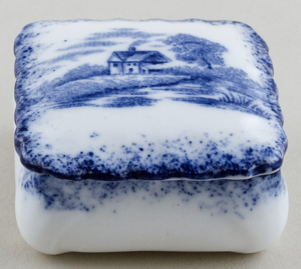 Miniature Box with Lid c1910